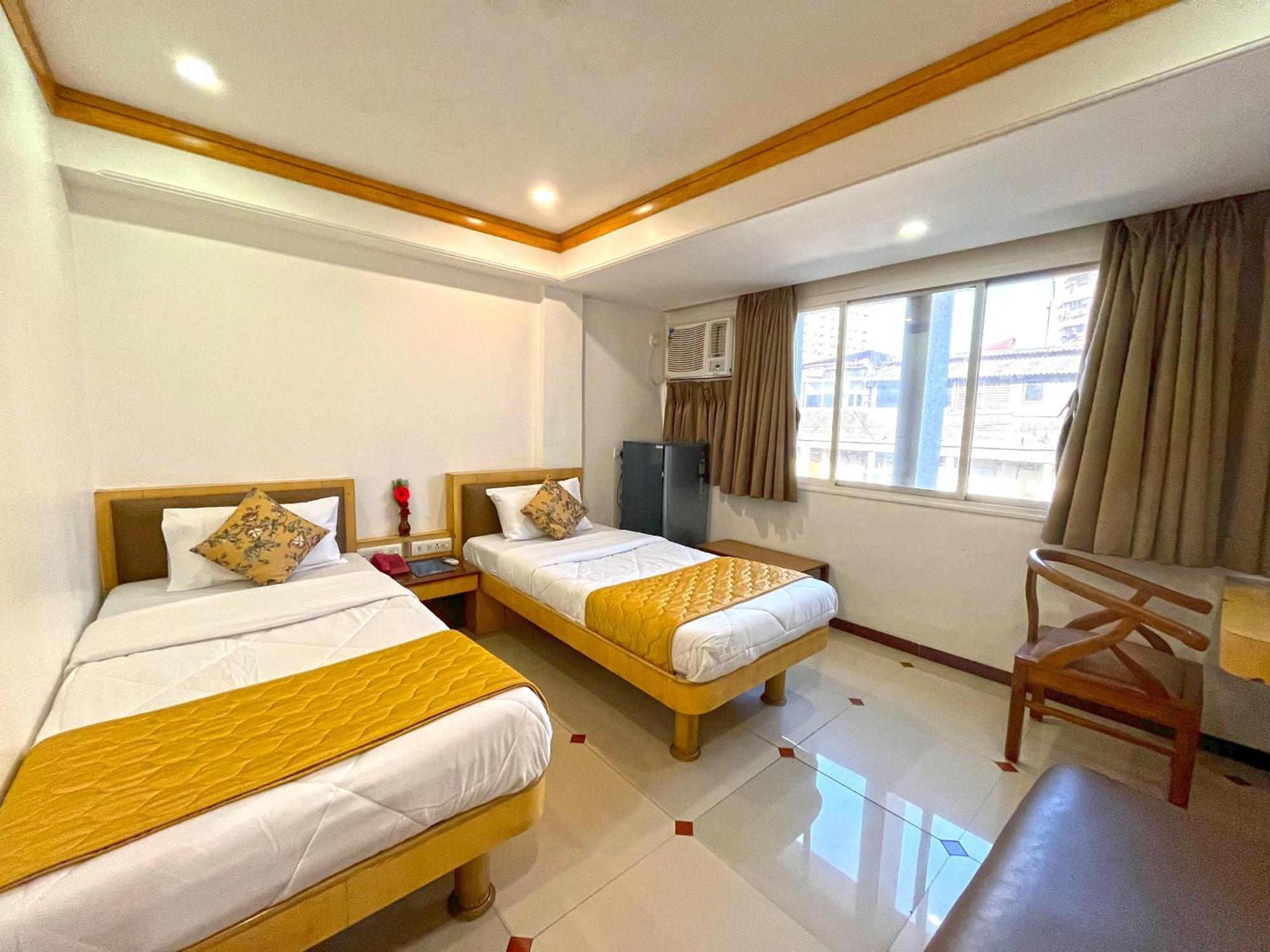 Hotel Parklane Mumbai Exterior photo