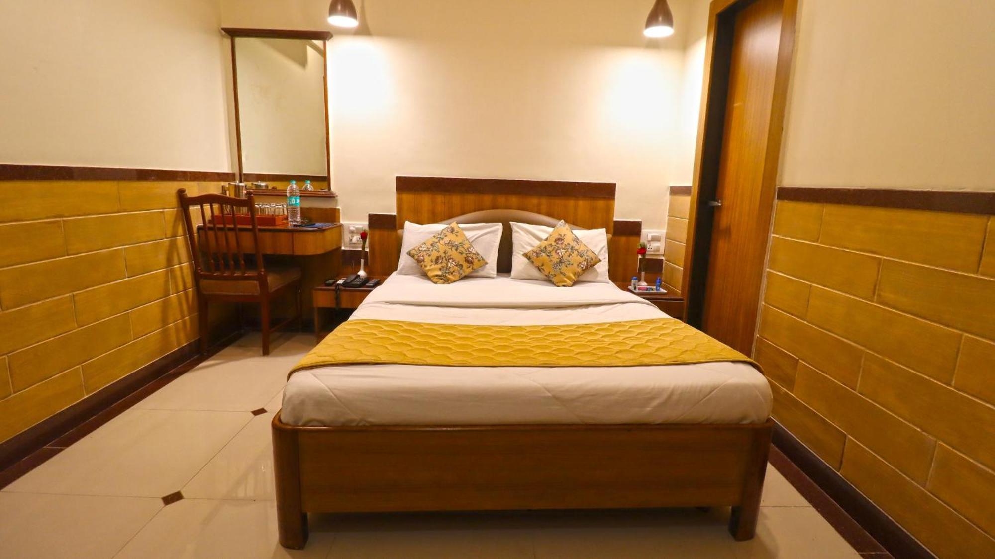 Hotel Parklane Mumbai Exterior photo