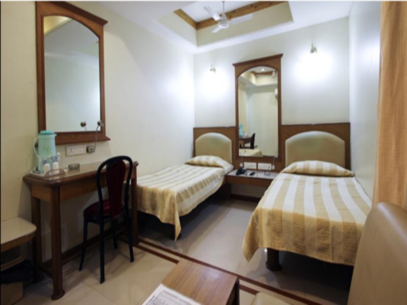 Hotel Parklane Mumbai Exterior photo