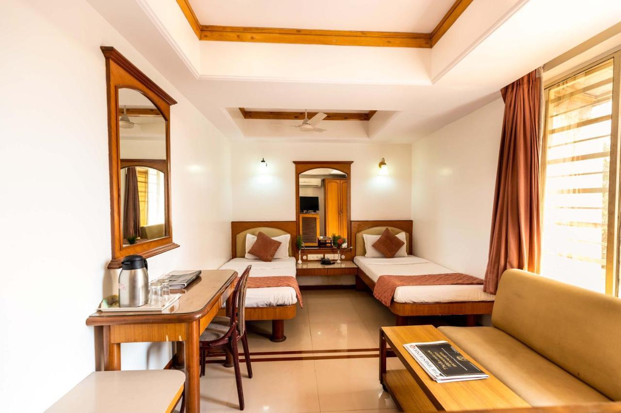 Hotel Parklane Mumbai Exterior photo